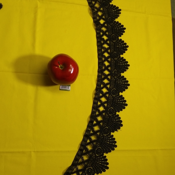 Black Lace and Apple Accent Pieces Decorations Costume Supply Sewing - Picture 7 of 7